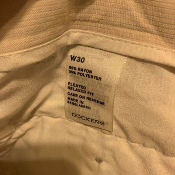 Dockers Premium Golf Size 30 Shorts - Picture 3 of 5